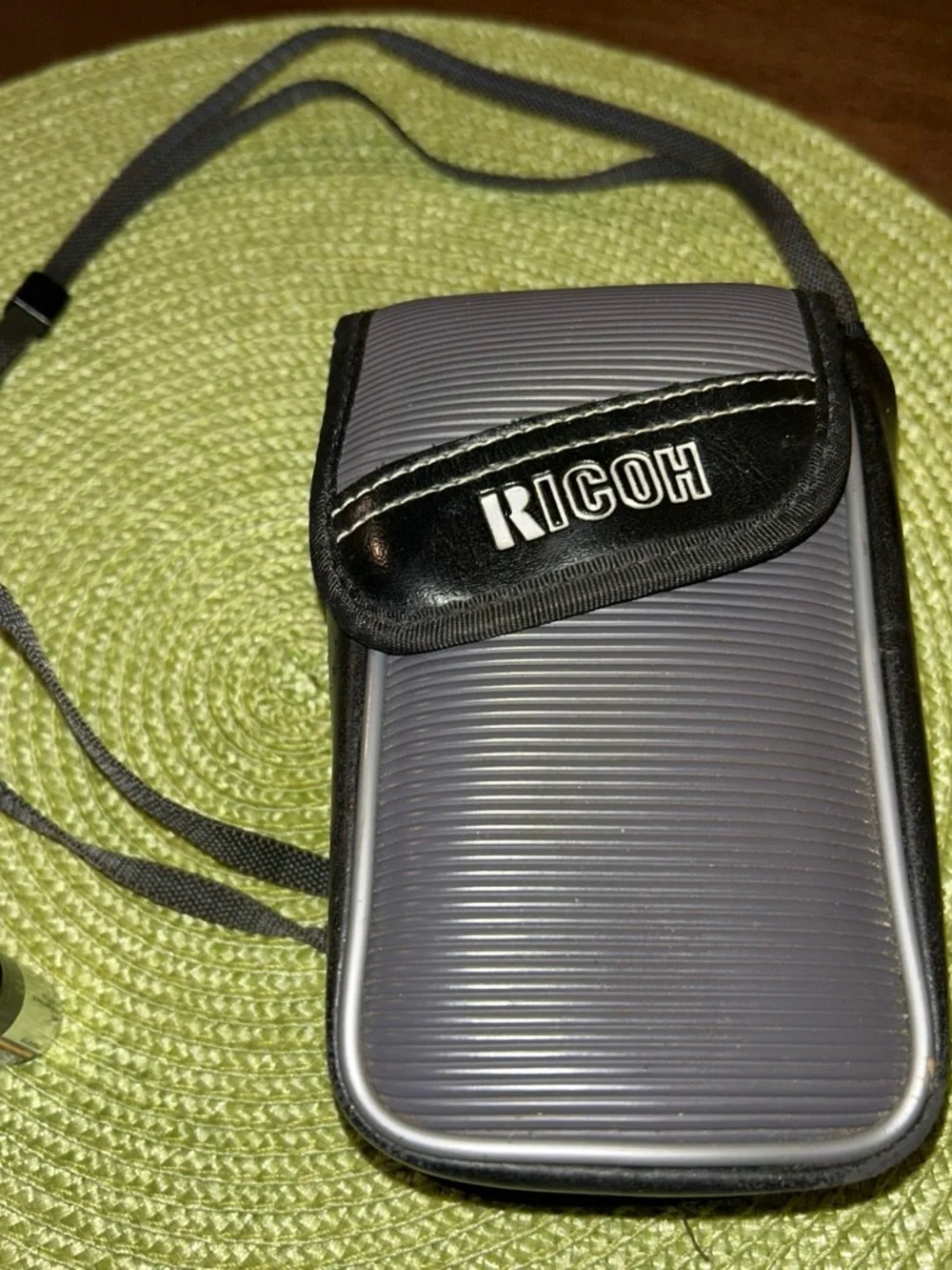 Fuji Discovery 1000 Zoom 35-80mm Compact Film Camera - Black